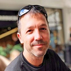 Dr Simon Karythis